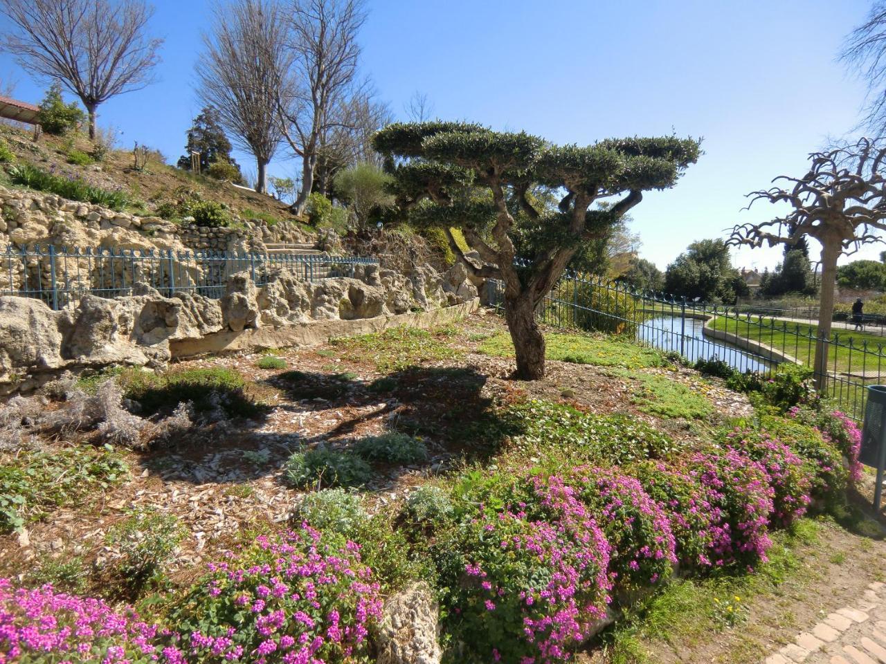 Hotel Las Cigalas Villeneuve-lès-Béziers Eksteriør bilde